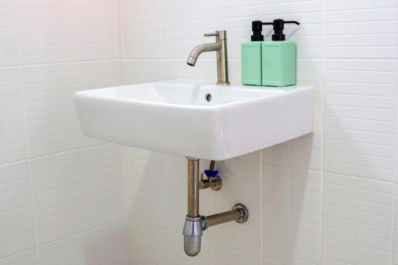 Installation sanitaire, comment garantir une pose conforme ?
